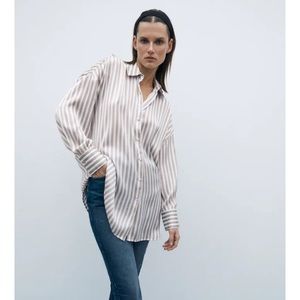 Zara flowy lined button down shirt - Small